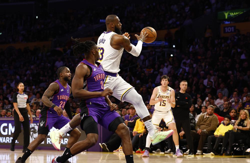 在泳池中 在泳池中